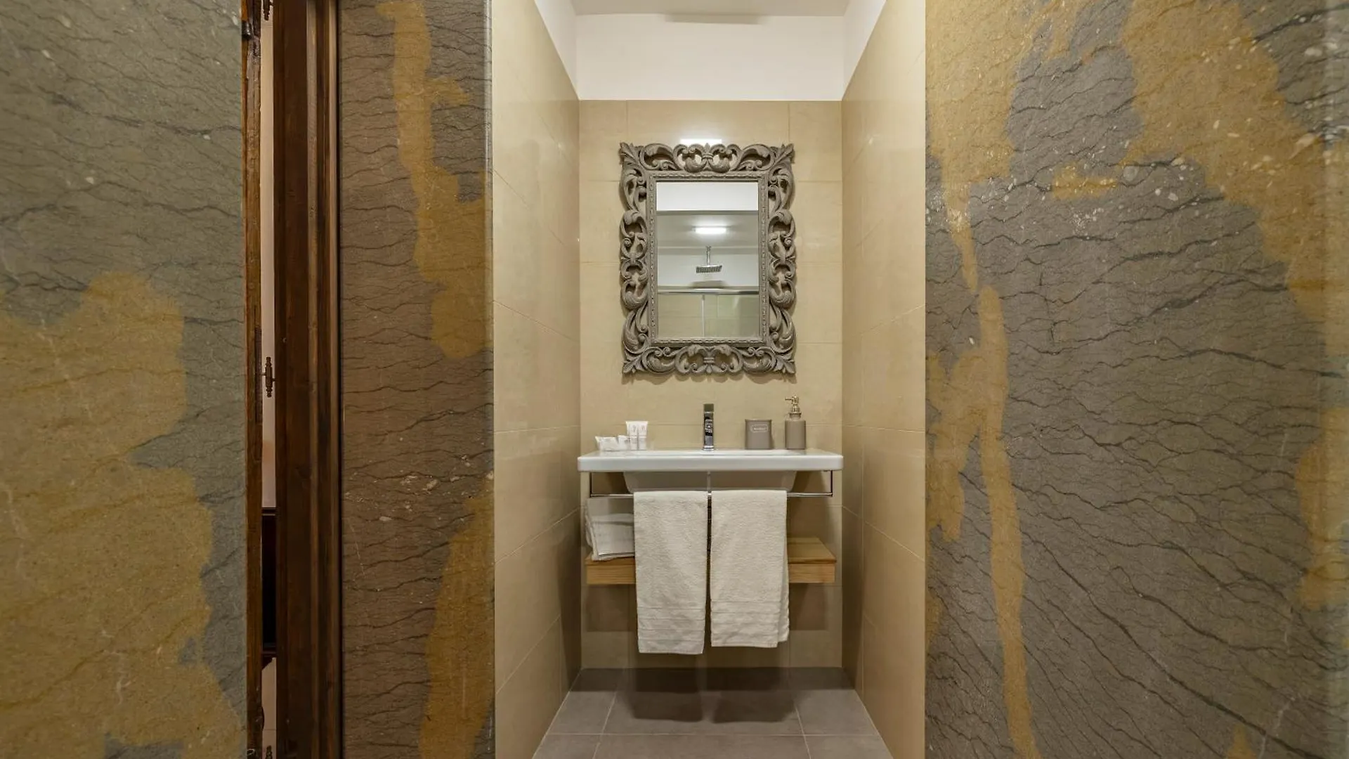B&B Cantiere Dell'Anima - Rooms Of Art Trapani Italy